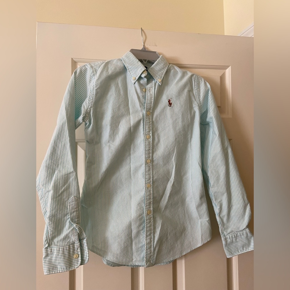 Blue and white striped long sleeve button down oxford shirt. Slim fit
